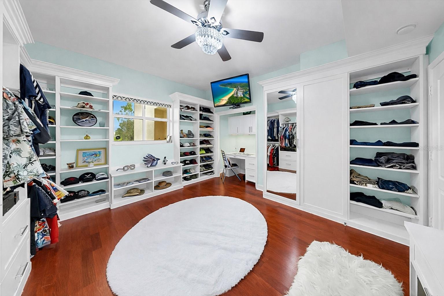 GRANDE VERANDAHS ON THE BAY - Residential