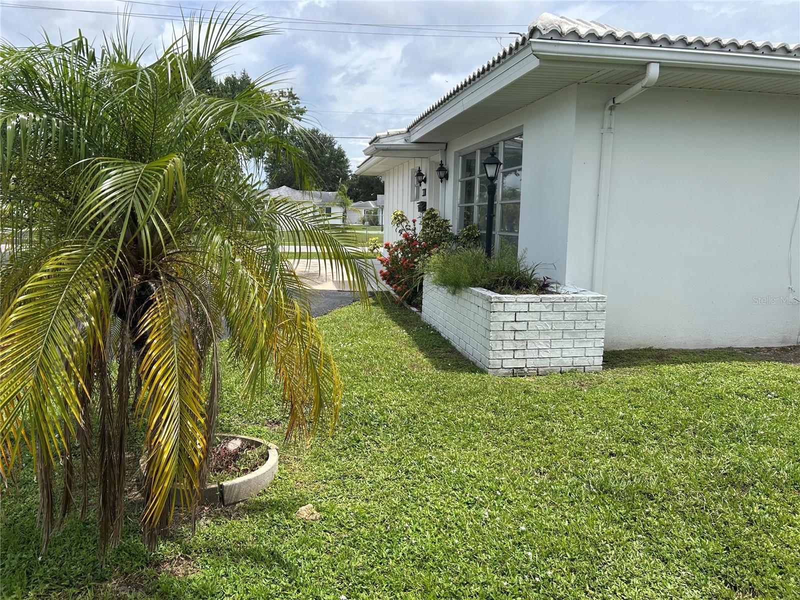 PORT CHARLOTTE 15 REP 02 - Residential Lease