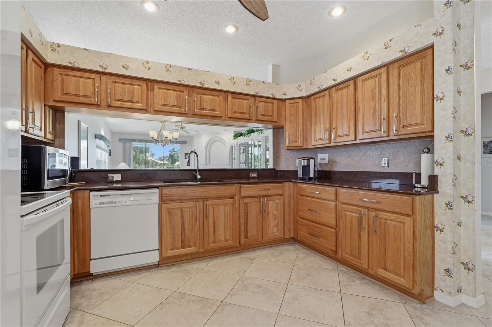 1063 DARTFORD DRIVE