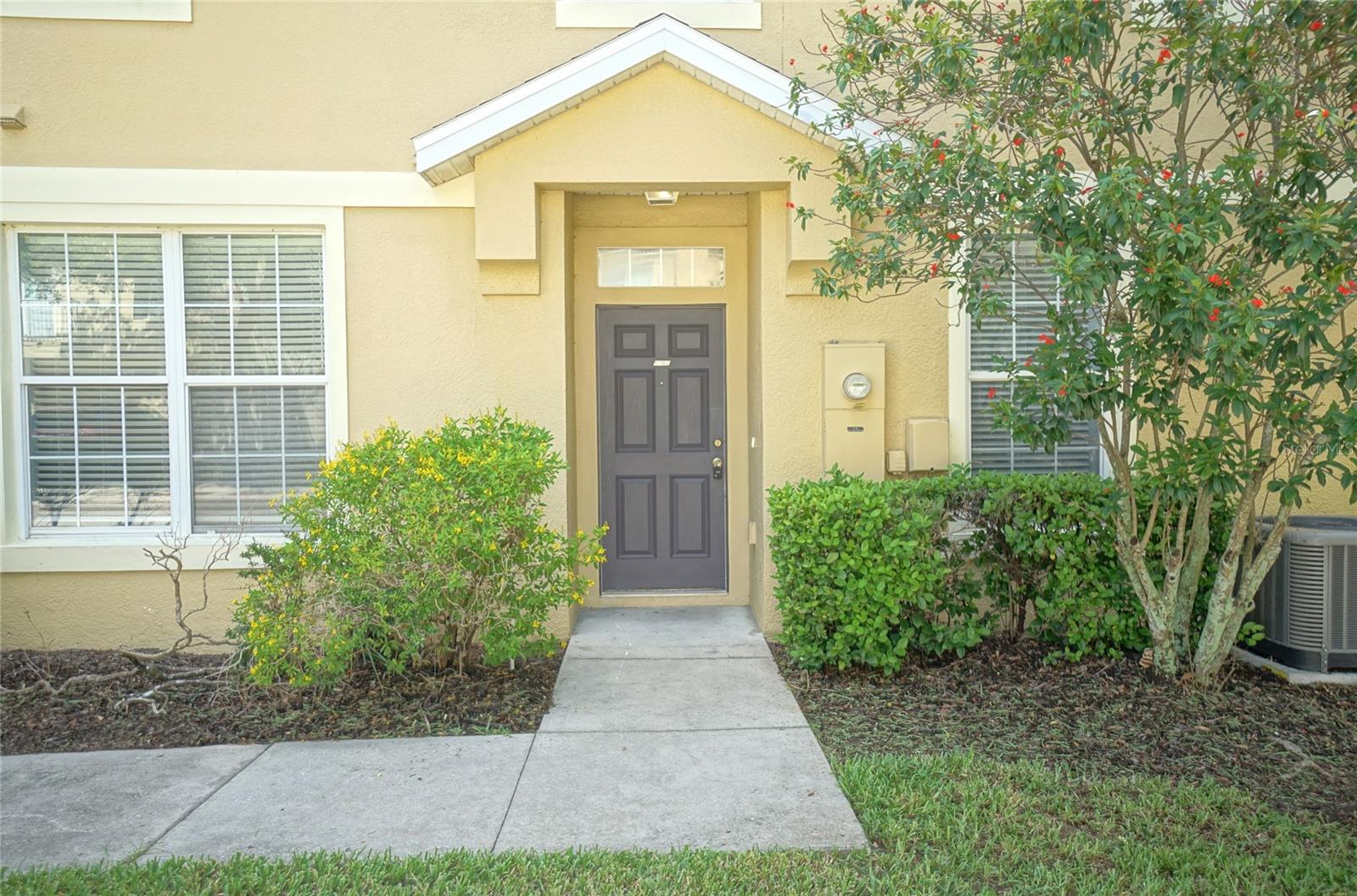 EAGLE PALM PH 1 - Residential Lease