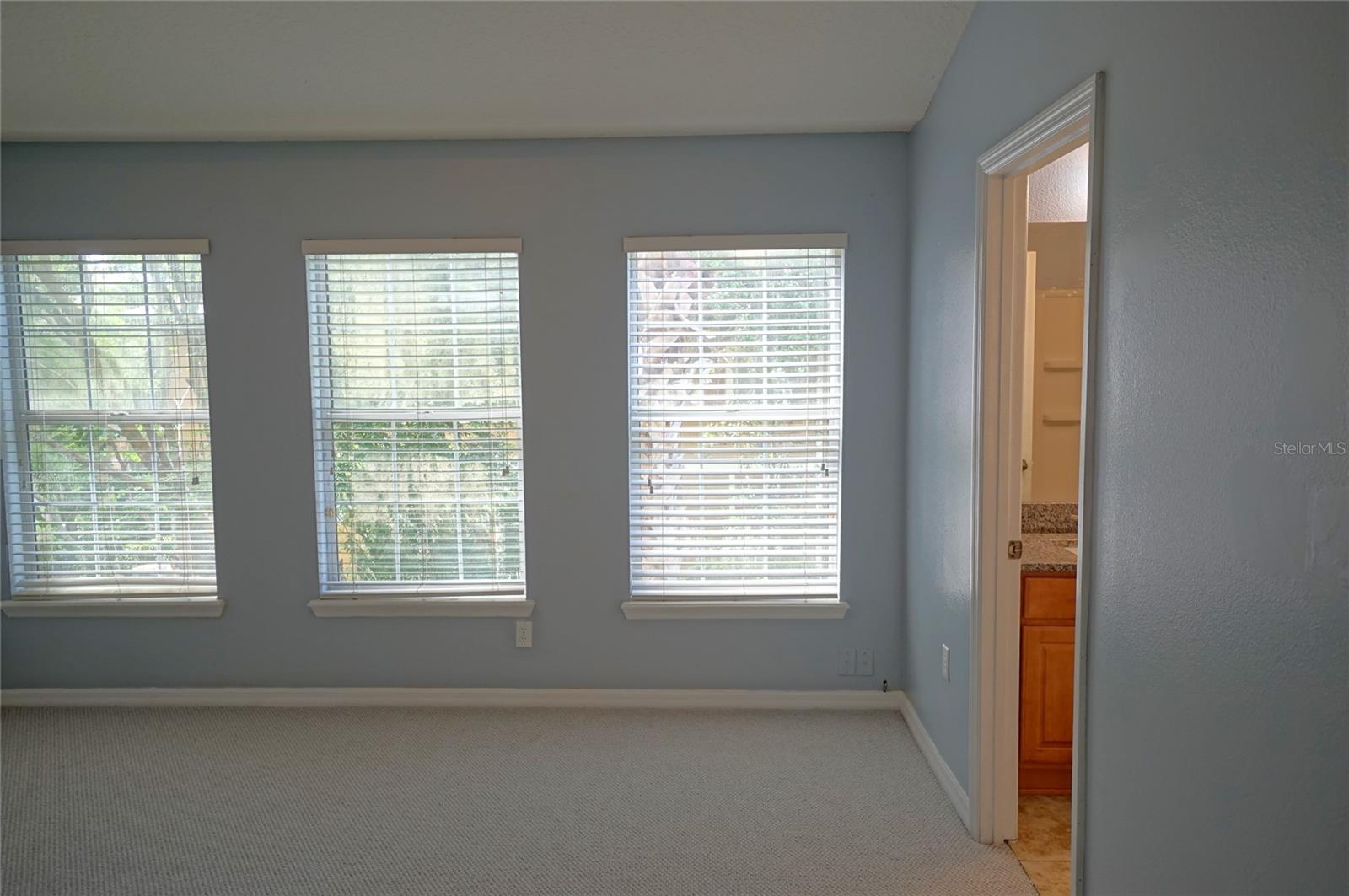 EAGLE PALM PH 1 - Residential Lease