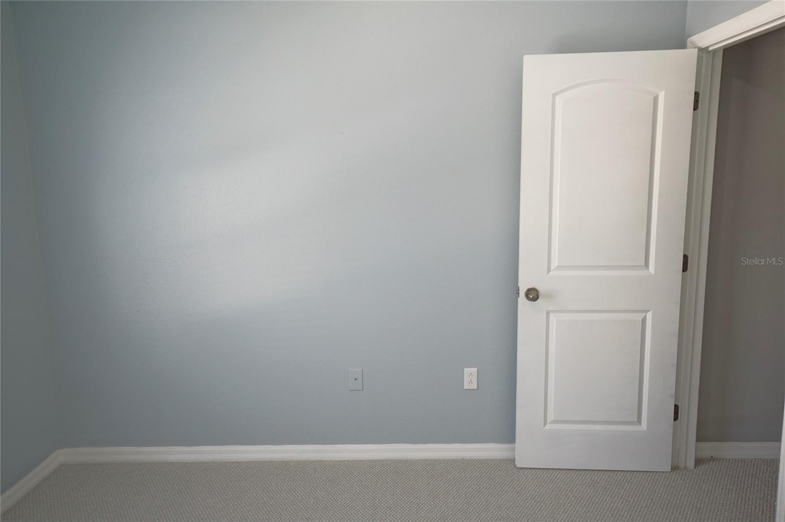 EAGLE PALM PH 1 - Residential Lease