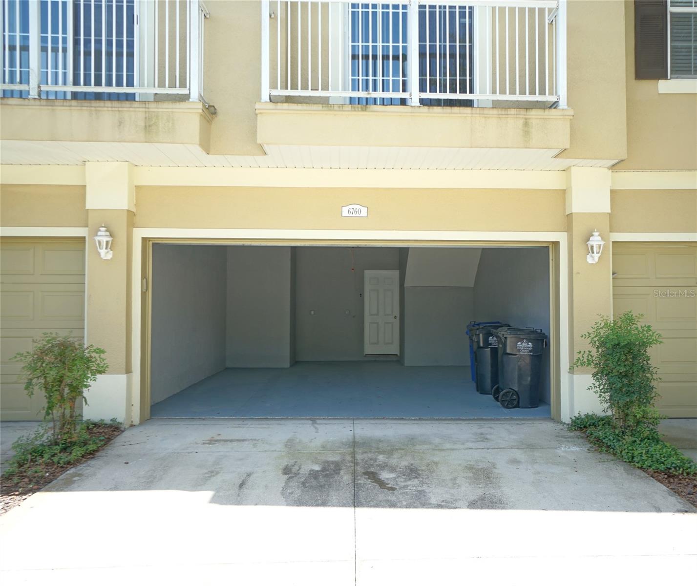 EAGLE PALM PH 1 - Residential Lease