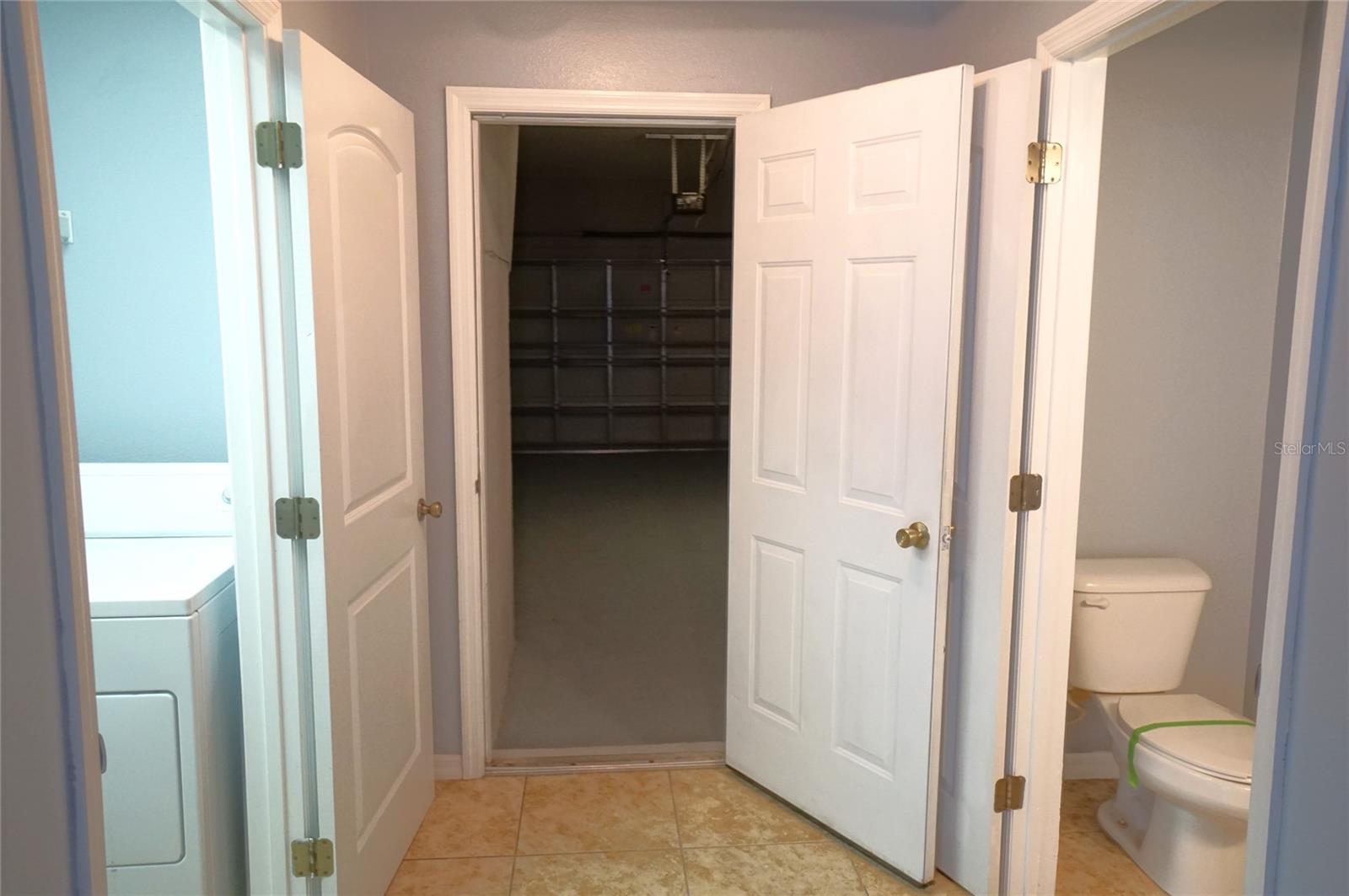 EAGLE PALM PH 1 - Residential Lease