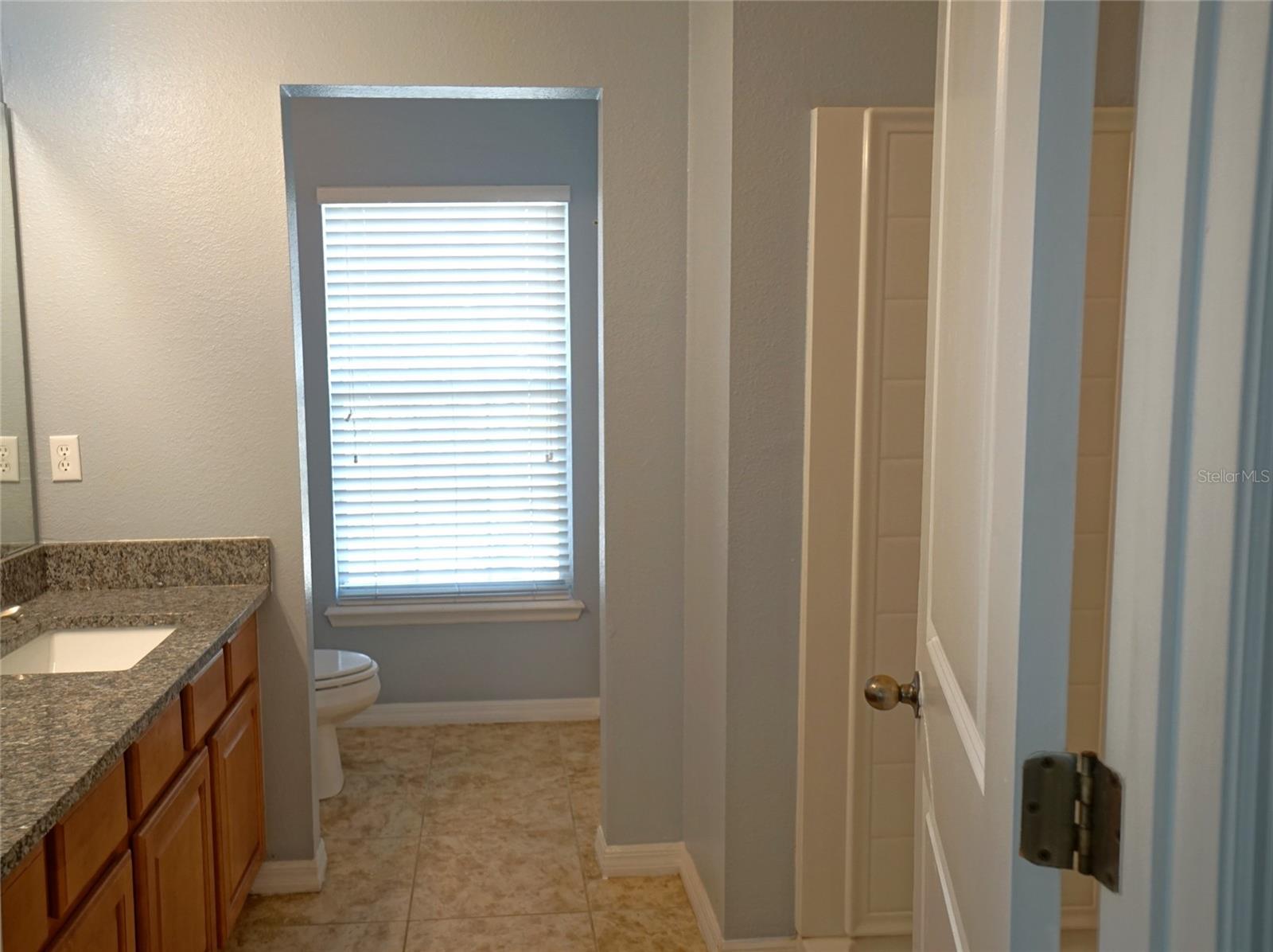 EAGLE PALM PH 1 - Residential Lease