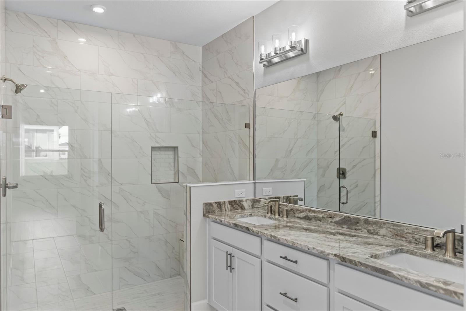 KH CW HAMMOCK OAKS LLC - Residential