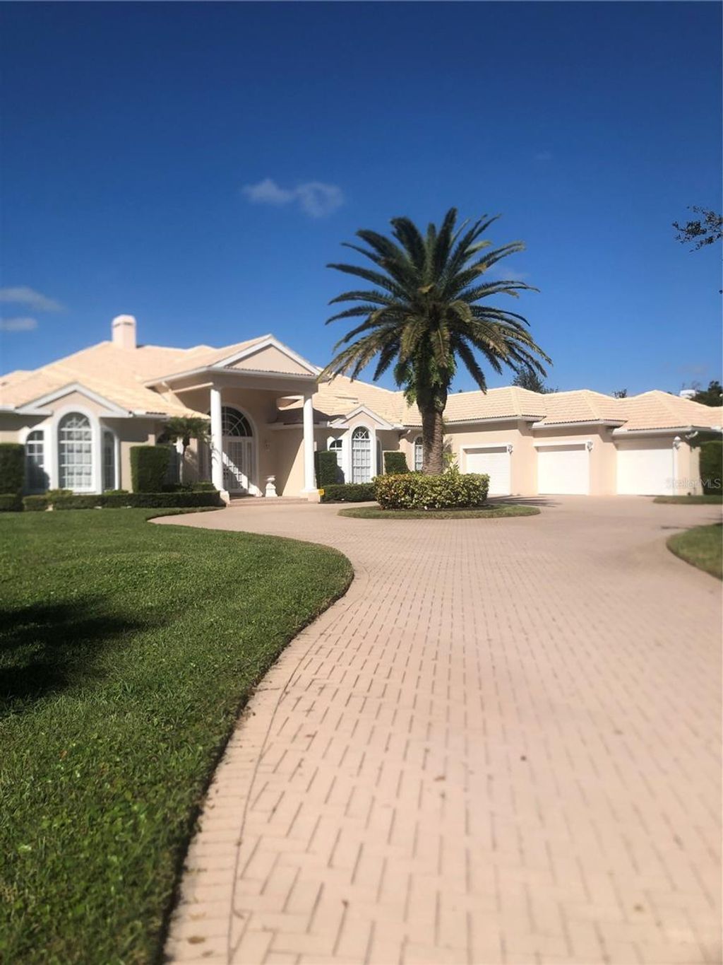 Photo of 895 Macewen Drive, Osprey, FL 34229 (MLS # A4674780)