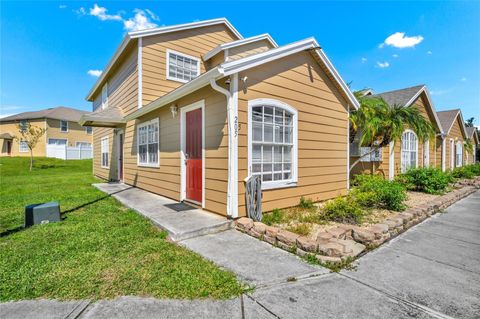 Photo of 205 Coconut Palm Way, Davenport, FL 33897 (MLS # O6357773)