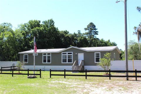 Photo of 175 E San Jose Street, Palatka, FL 32177 (MLS # OM724823)