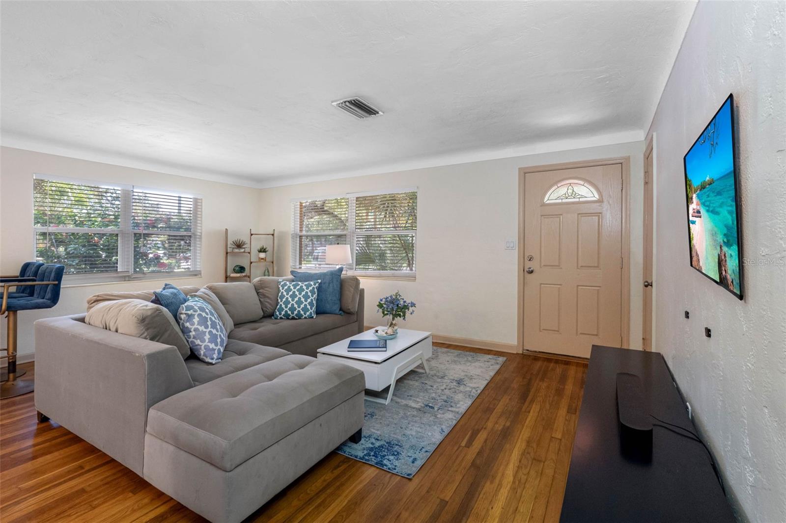 JUNGLE TERRACE SEC A - Residential Lease