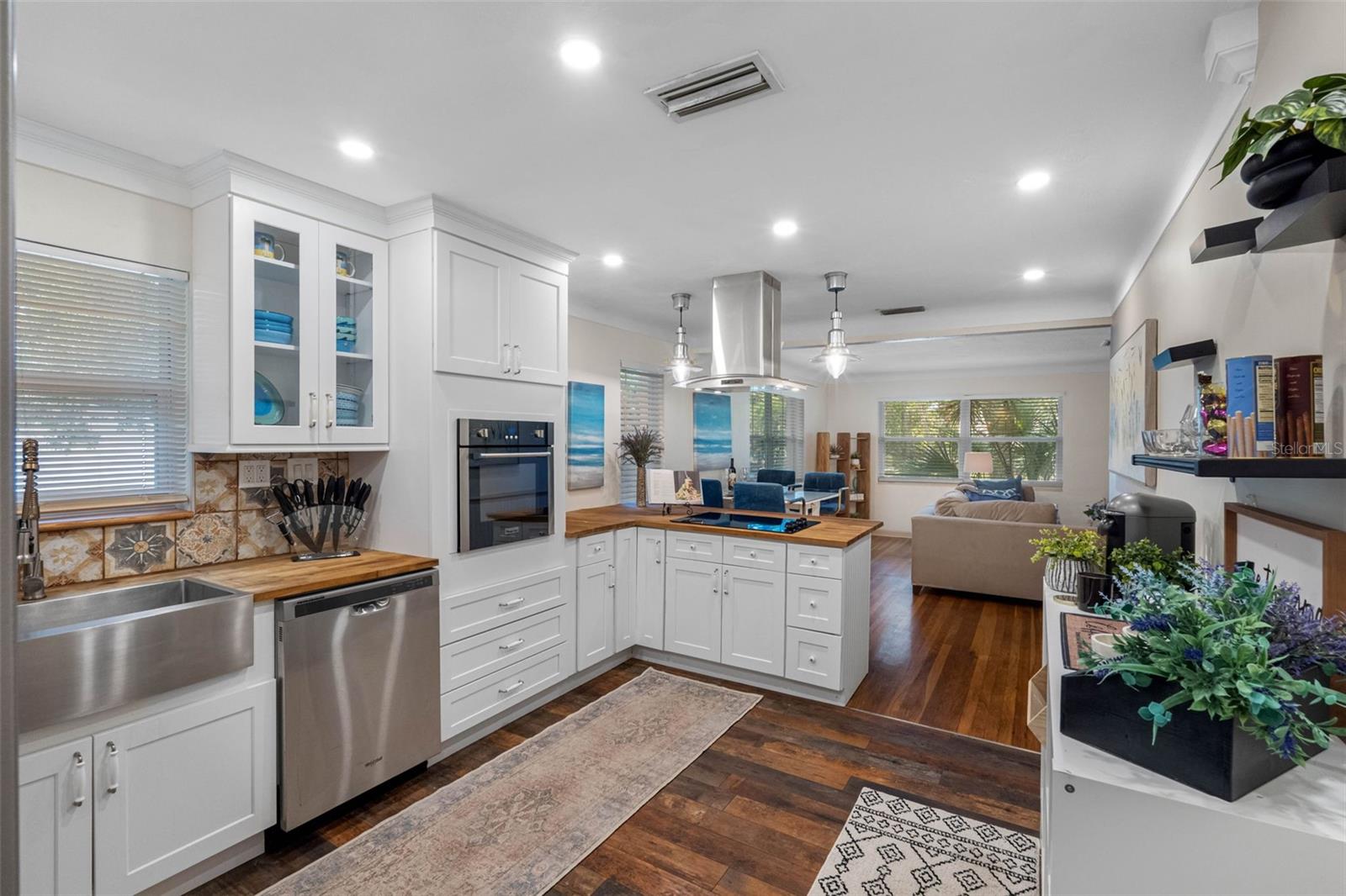 JUNGLE TERRACE SEC A - Residential Lease