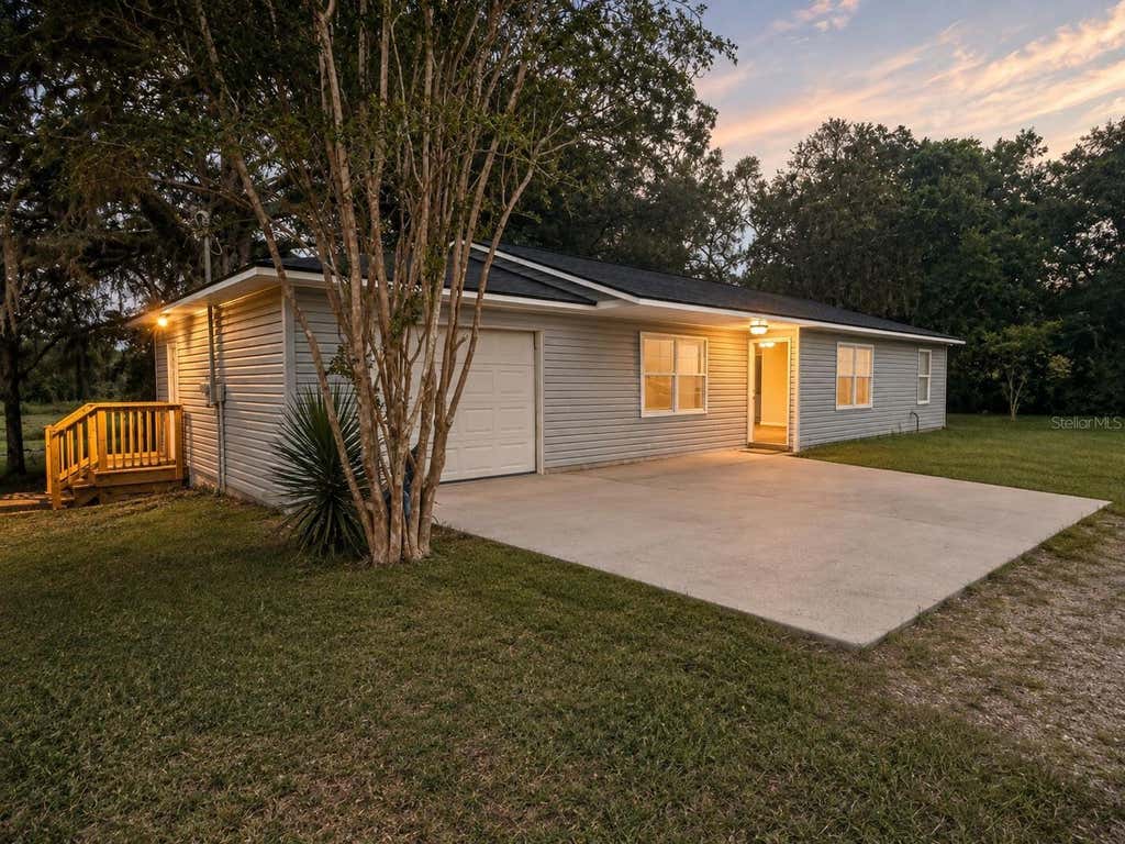 Photo of 8577 NE 157th Court, Silver Springs, FL 34488 (MLS # OM730016)