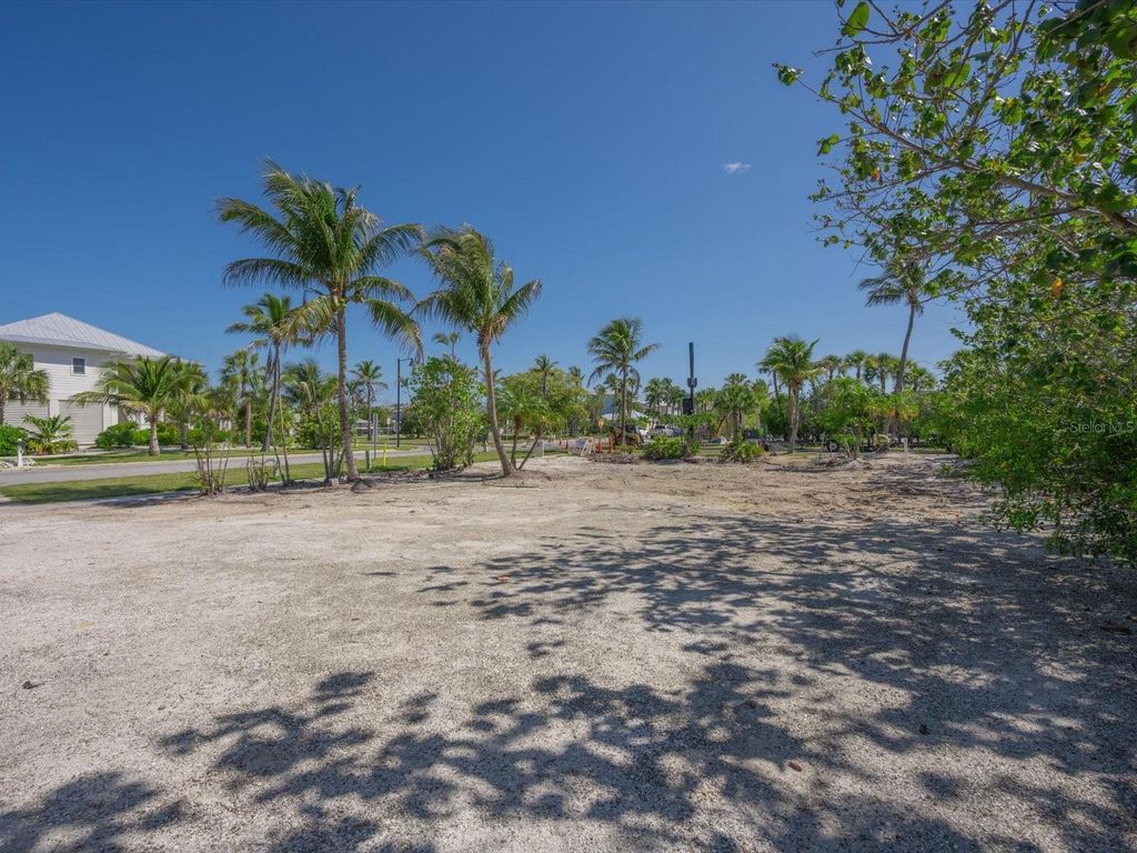Photo of 720 Broadway Street, Longboat Key, FL 34228 (MLS # A4690381)