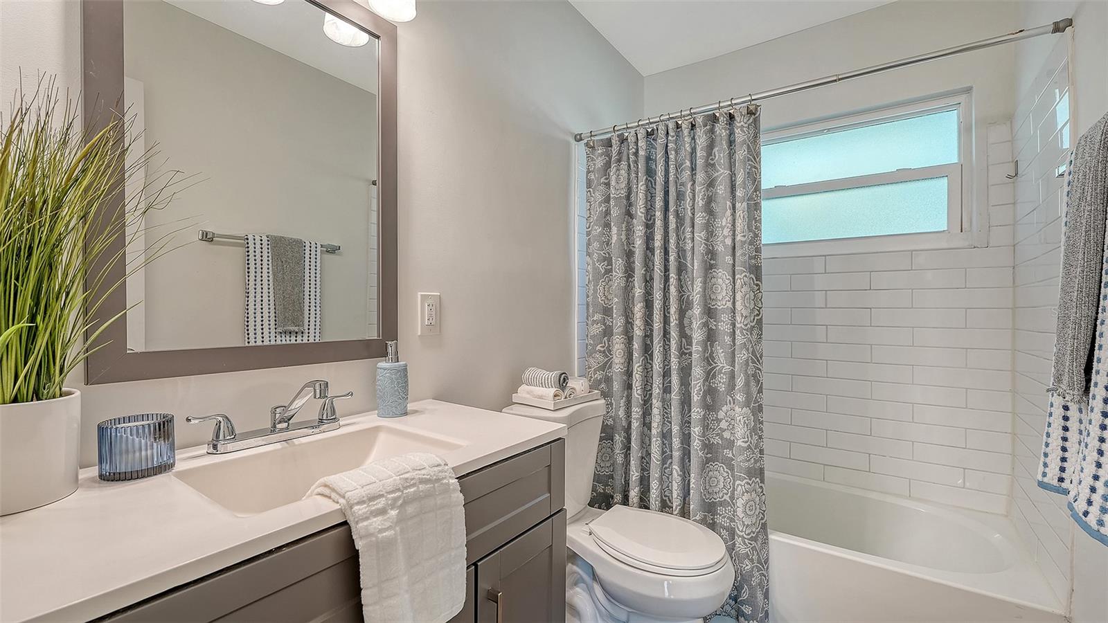 DESOTO PARK FOR PETROUTSA BROS - Residential