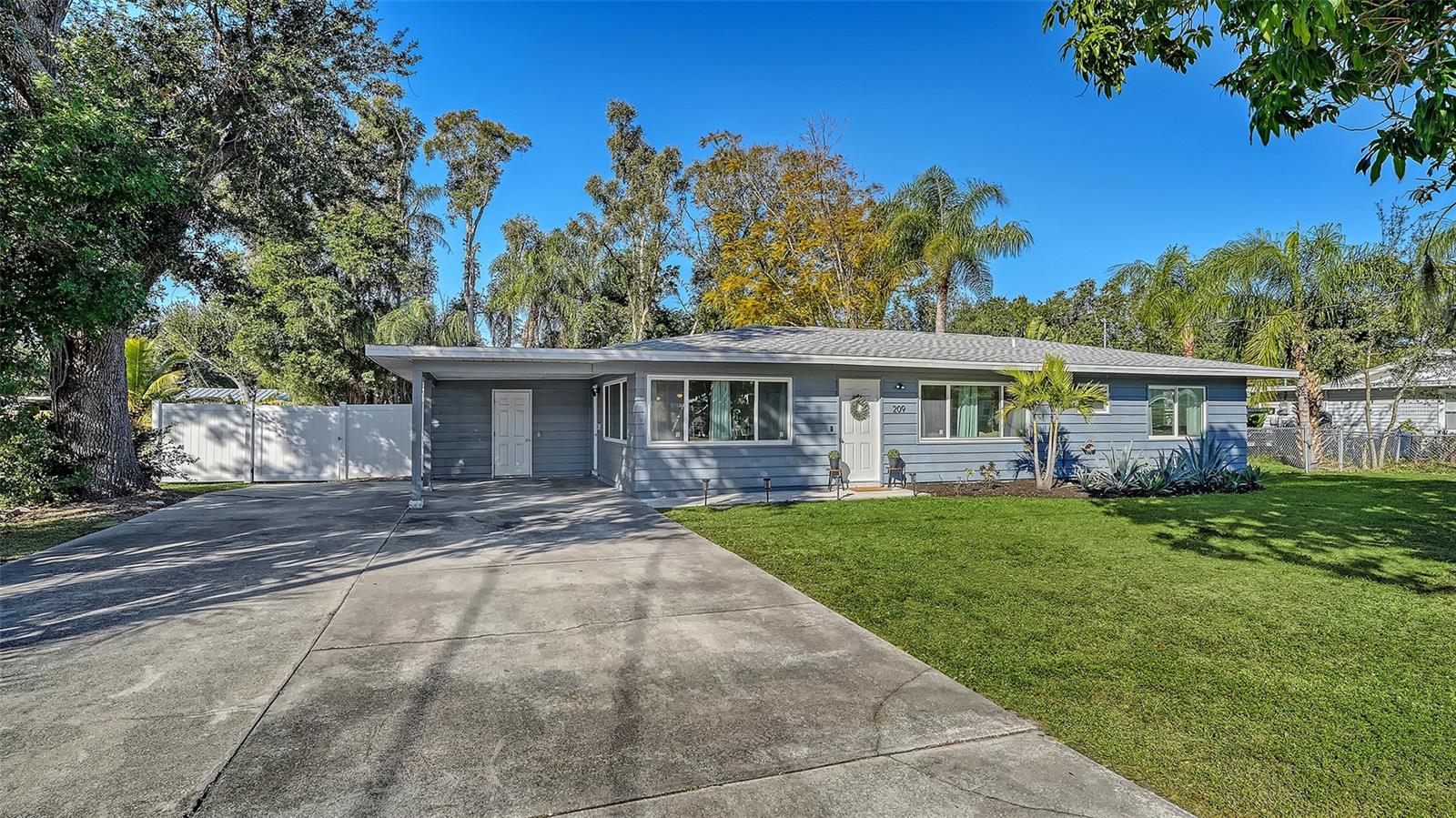 DESOTO PARK FOR PETROUTSA BROS - Residential