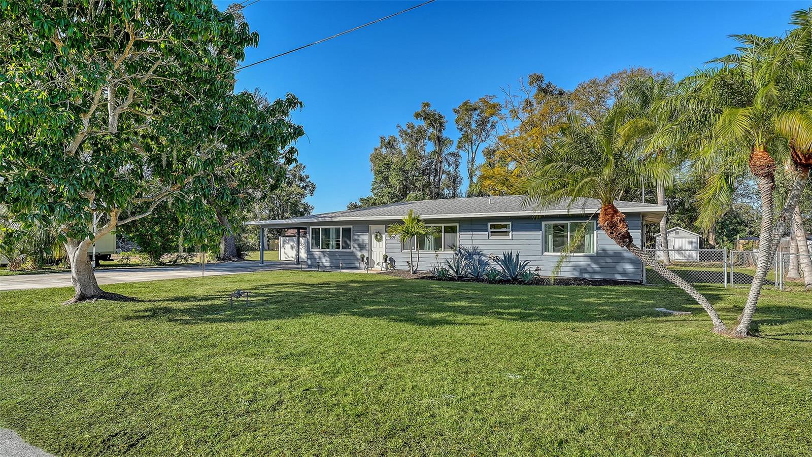 DESOTO PARK FOR PETROUTSA BROS - Residential