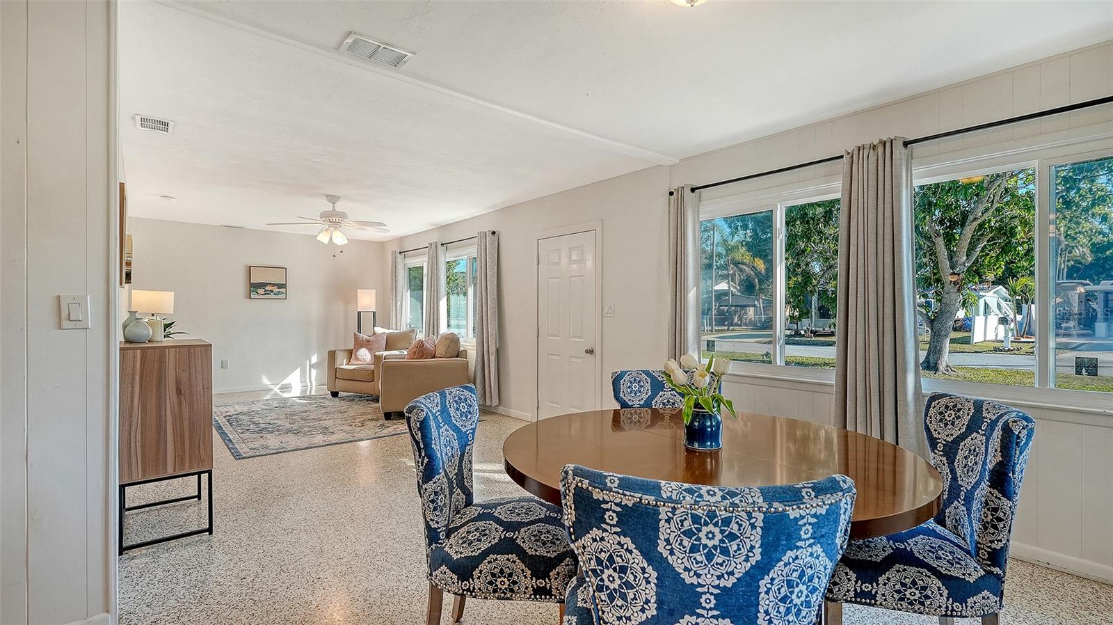 DESOTO PARK FOR PETROUTSA BROS - Residential