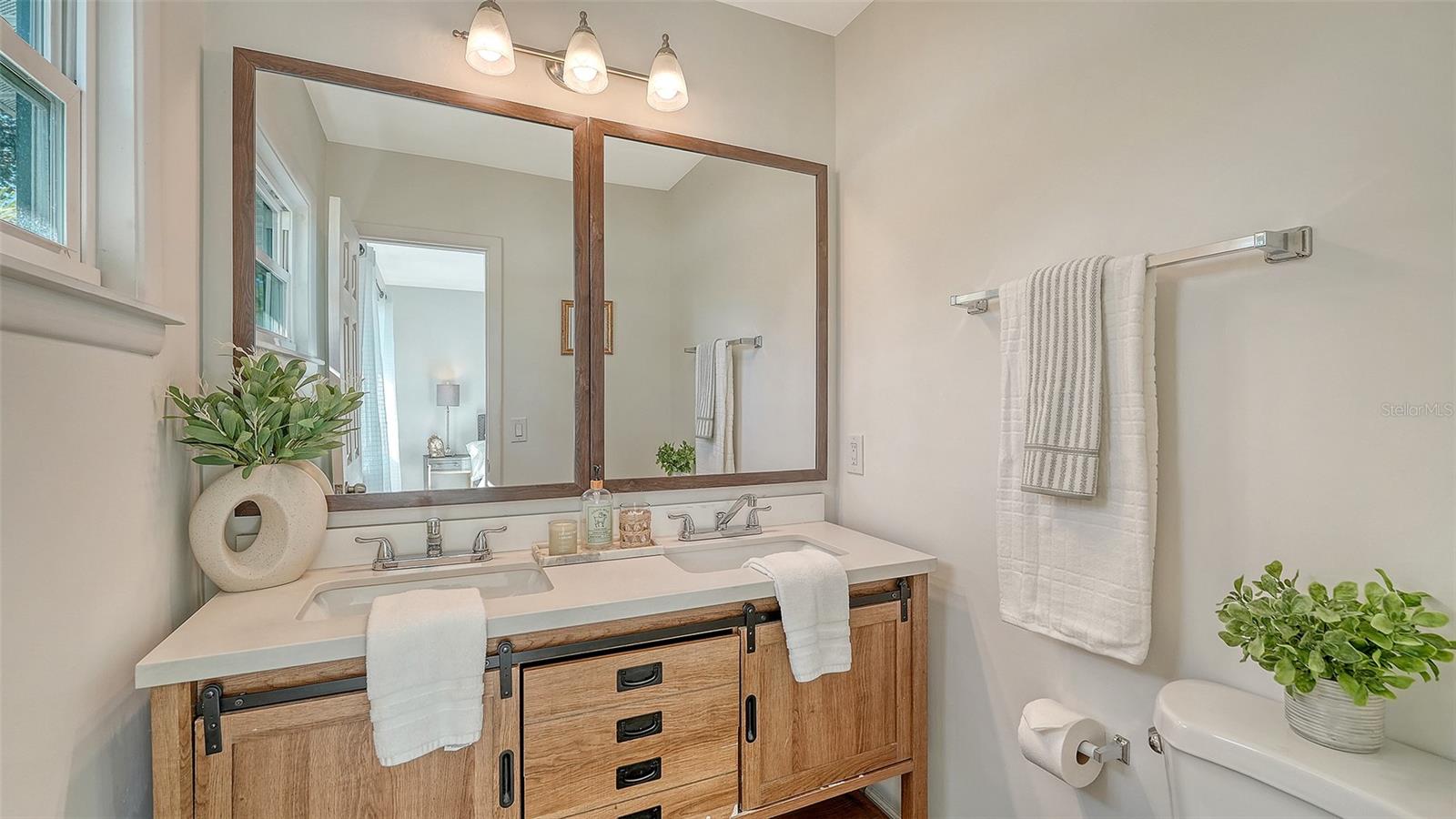 DESOTO PARK FOR PETROUTSA BROS - Residential