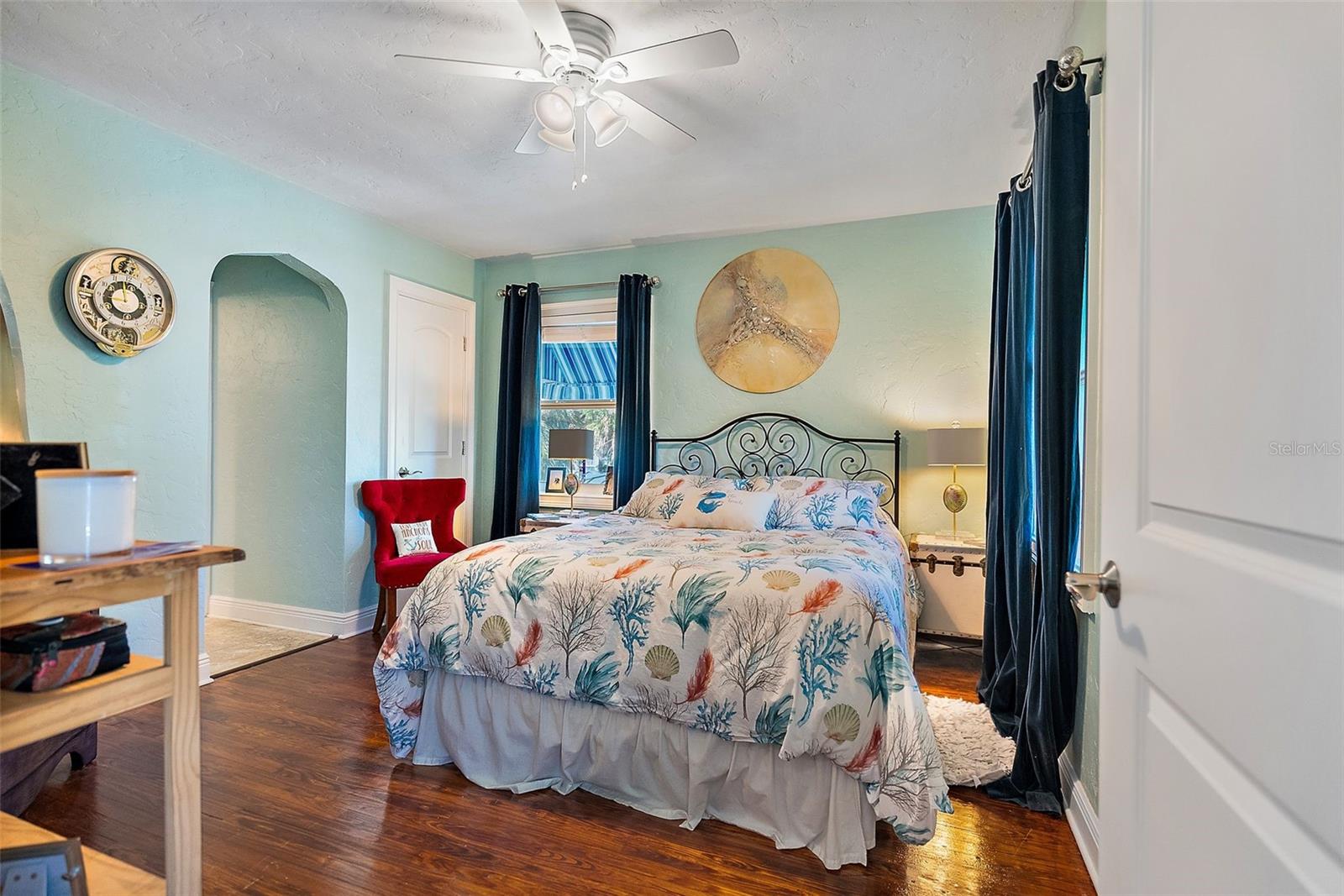 COLONIAL CORP REP - Residential