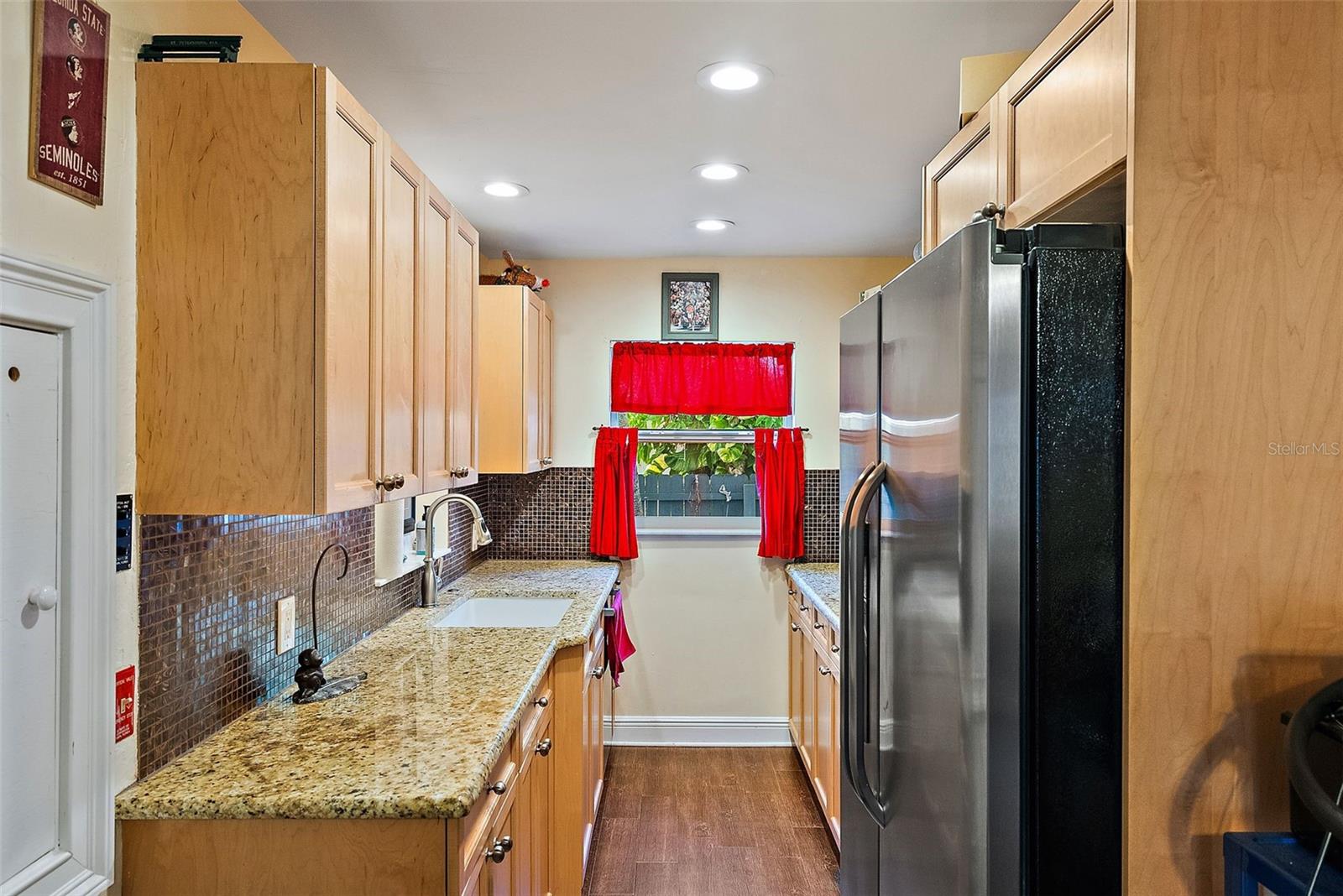 COLONIAL CORP REP - Residential