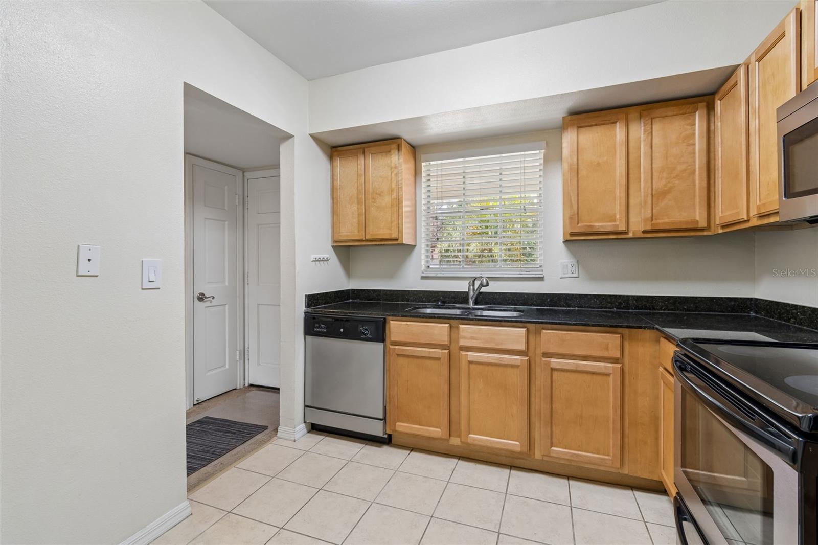 THE GRAND AT OLDE CARROLLWOOD - Residential