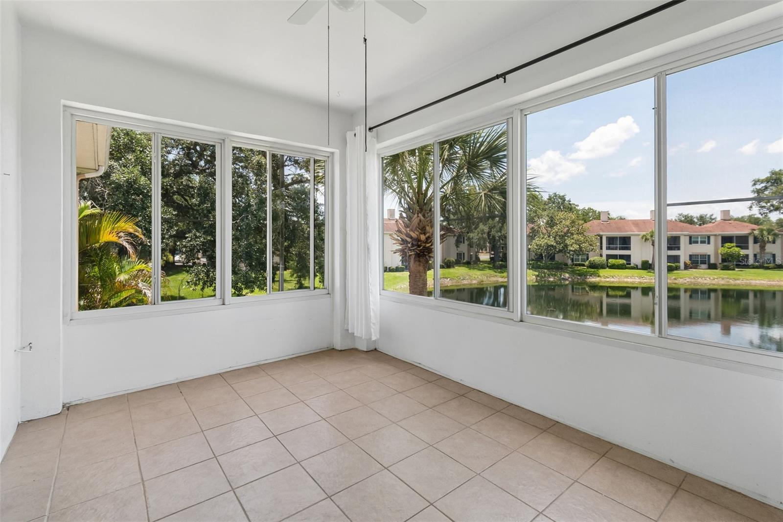 THE GRAND AT OLDE CARROLLWOOD - Residential