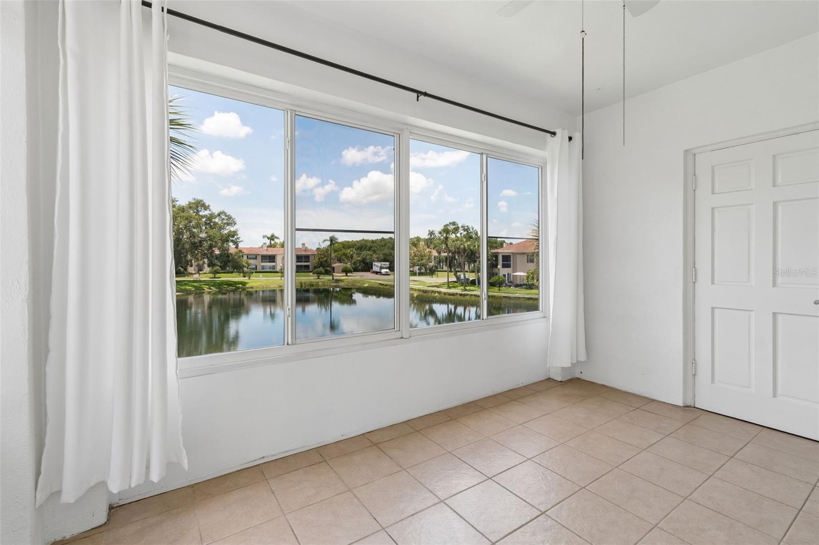 THE GRAND AT OLDE CARROLLWOOD - Residential