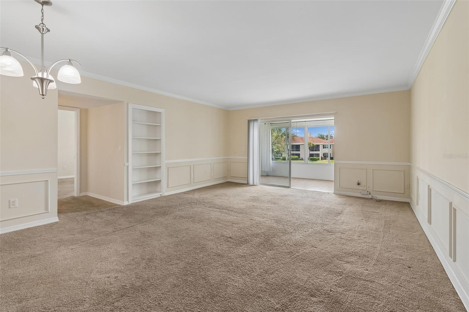 THE GRAND AT OLDE CARROLLWOOD - Residential