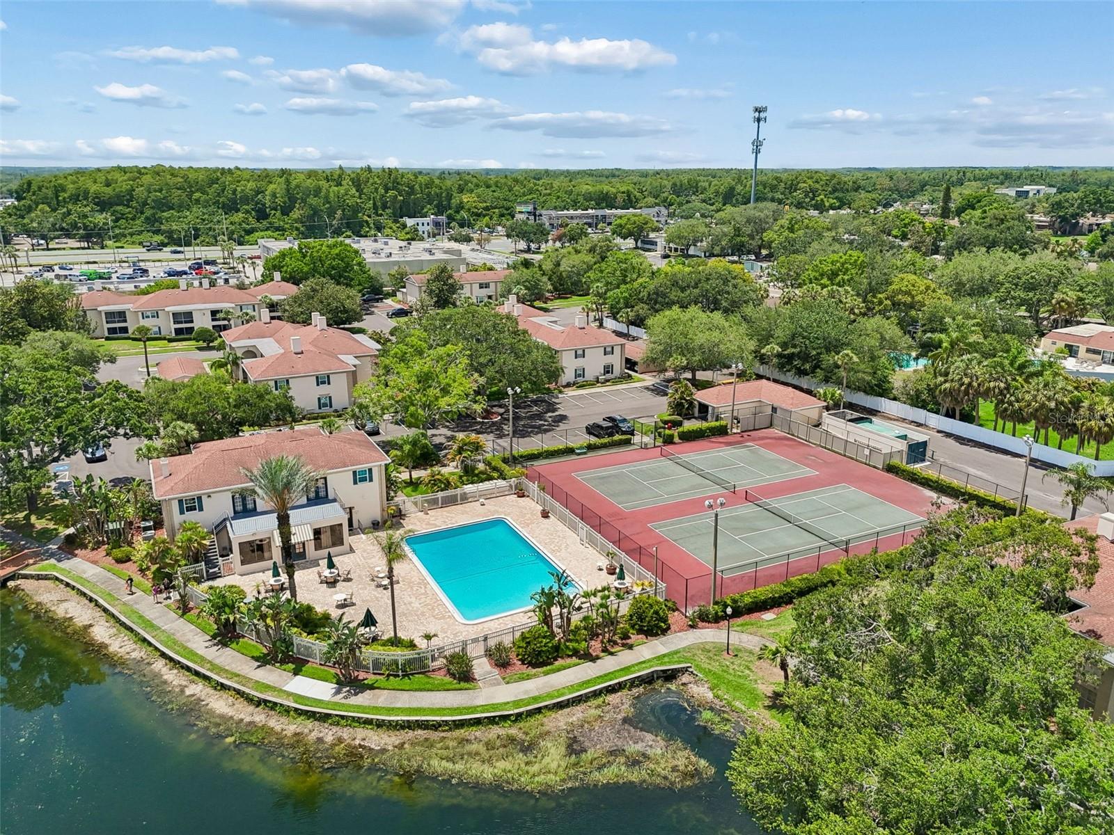 THE GRAND AT OLDE CARROLLWOOD - Residential