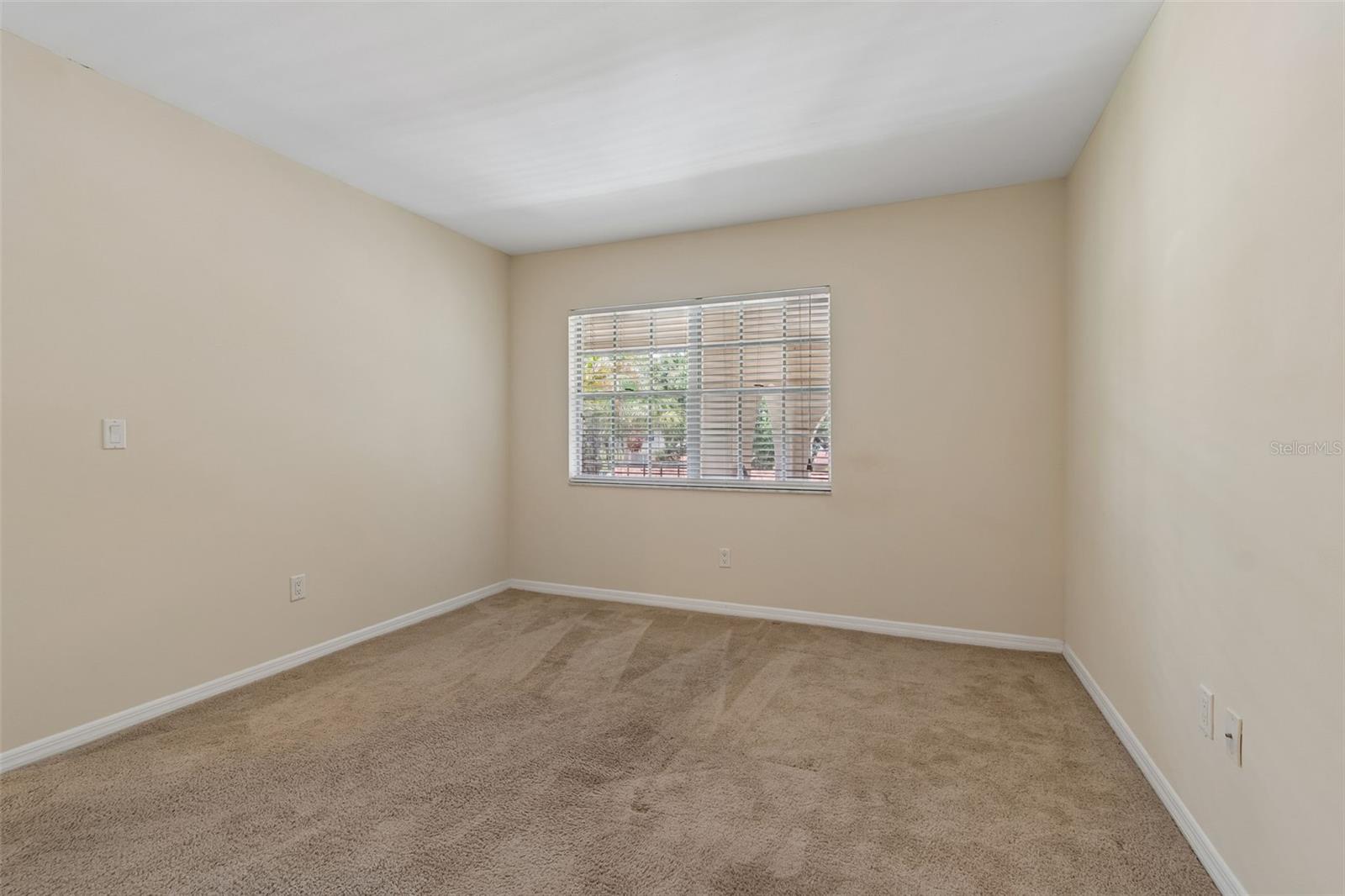 THE GRAND AT OLDE CARROLLWOOD - Residential