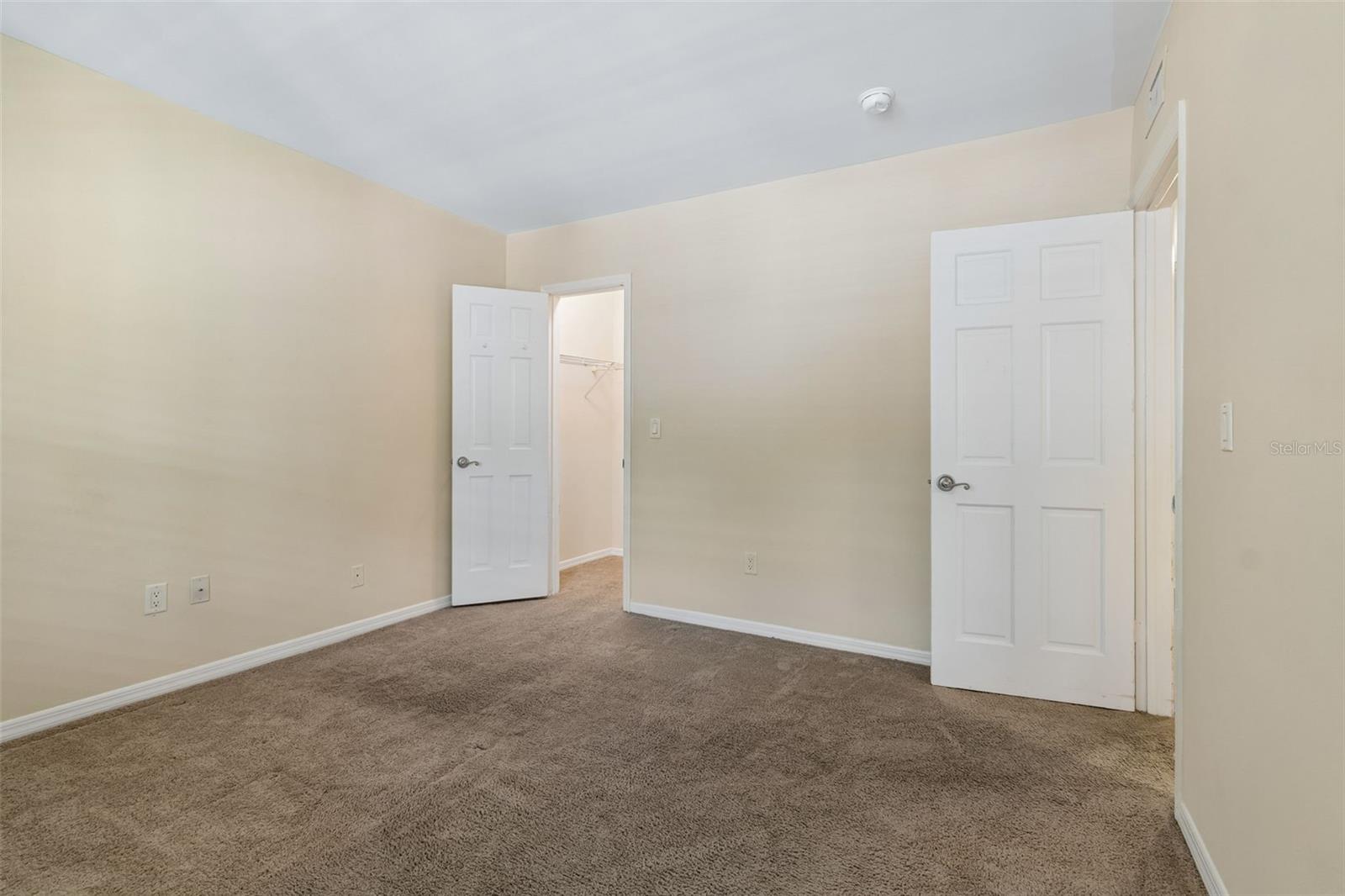 THE GRAND AT OLDE CARROLLWOOD - Residential
