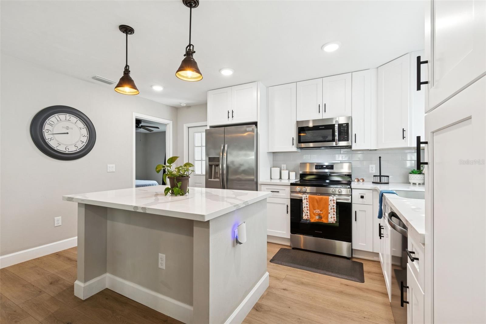 COLLEGE HEIGHTS ALACHUA - Residential