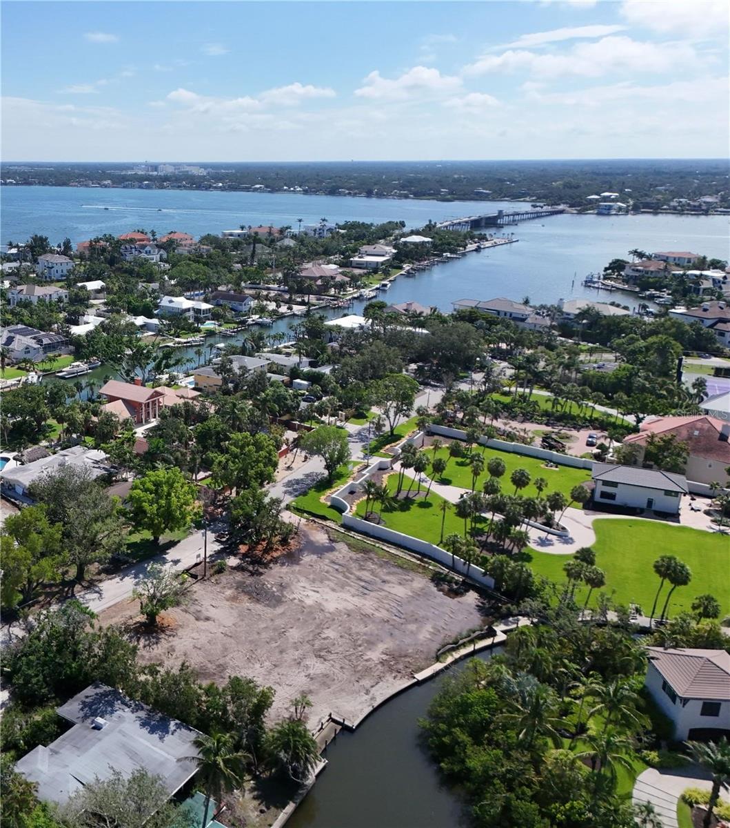 BAY ISLAND - Residential