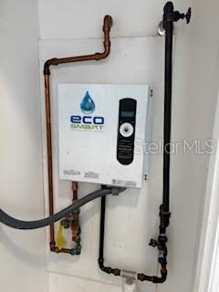 PASTURES THE - Residential