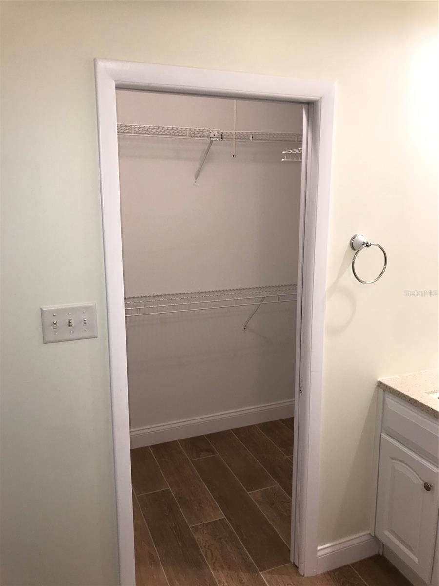 SHAWS POINT FIRST ADD - Residential Lease