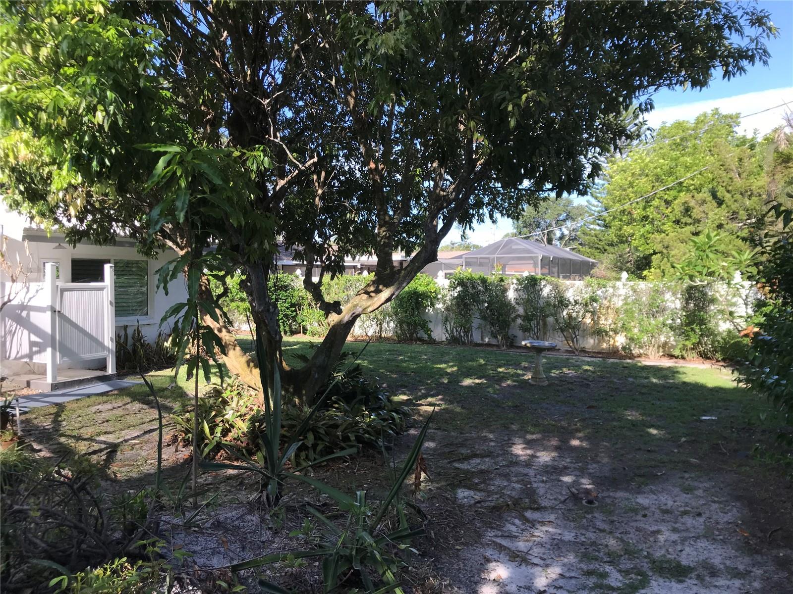 SHAWS POINT FIRST ADD - Residential Lease