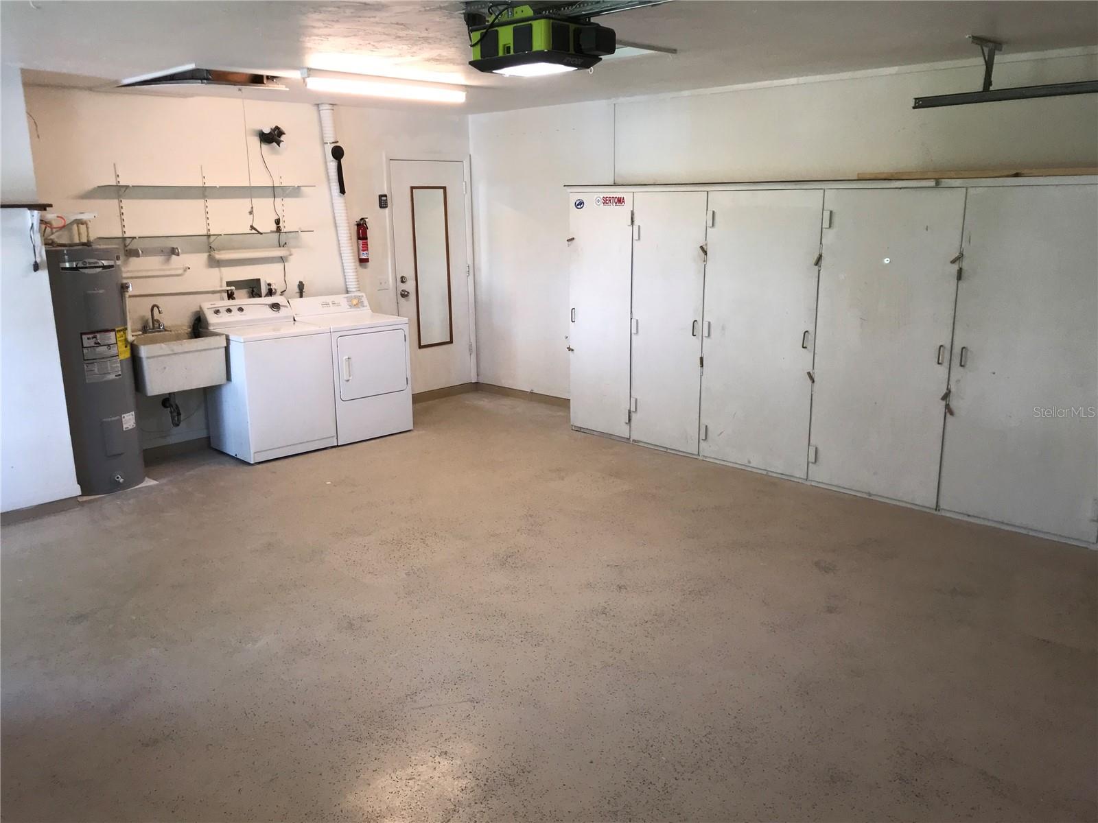 SHAWS POINT FIRST ADD - Residential Lease