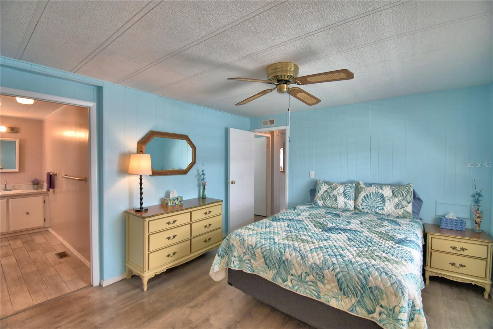 OAKWOOD ESTATES - Residential