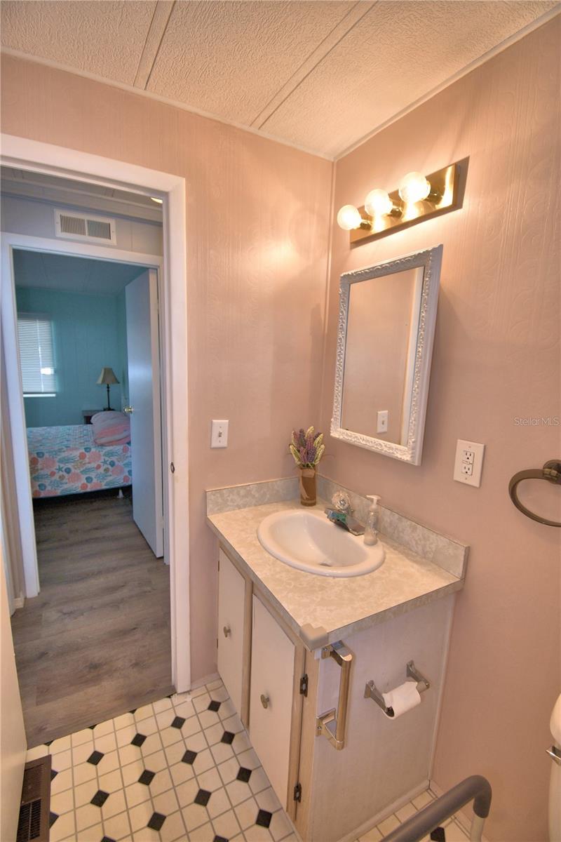 OAKWOOD ESTATES - Residential