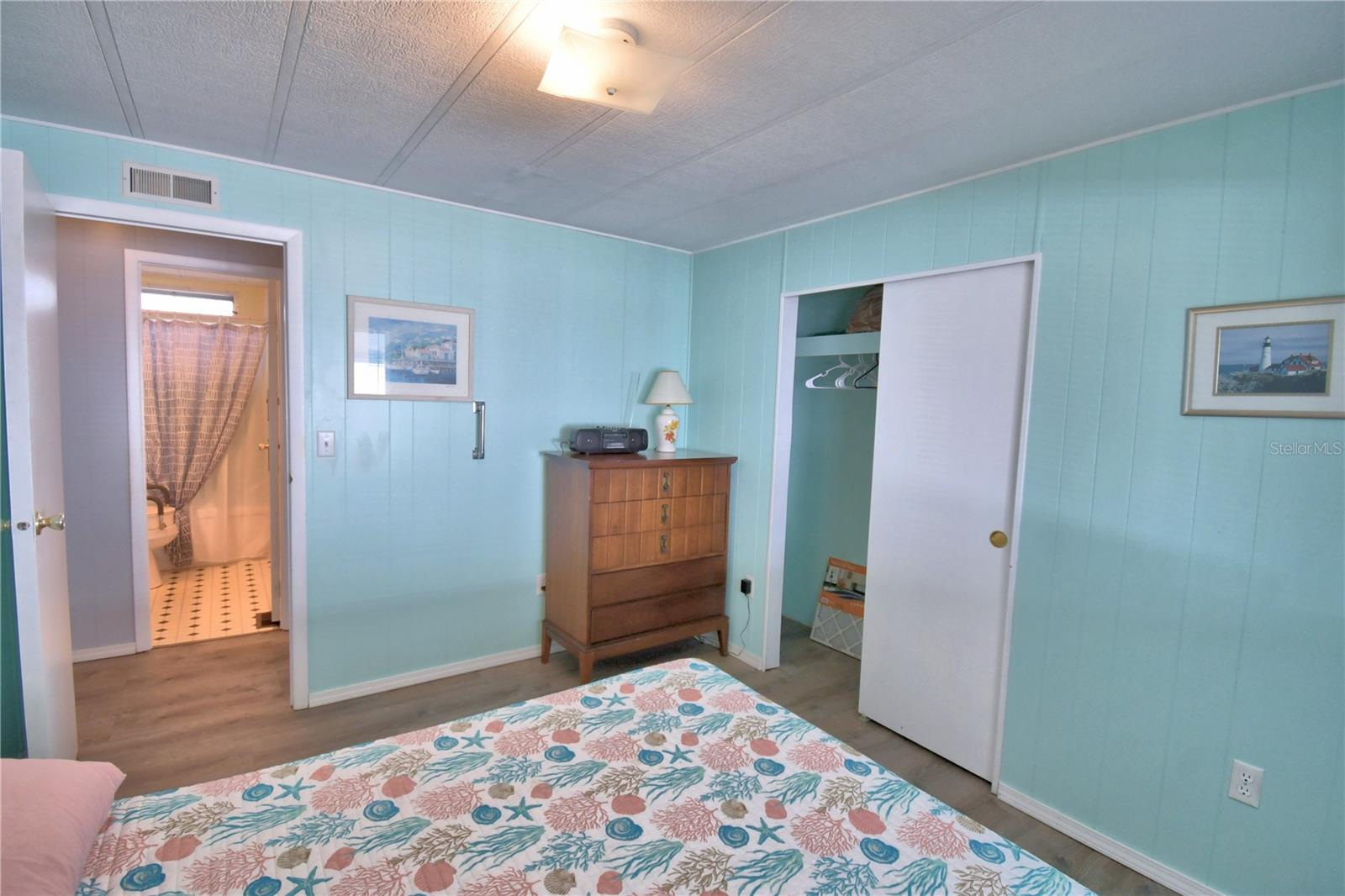 OAKWOOD ESTATES - Residential