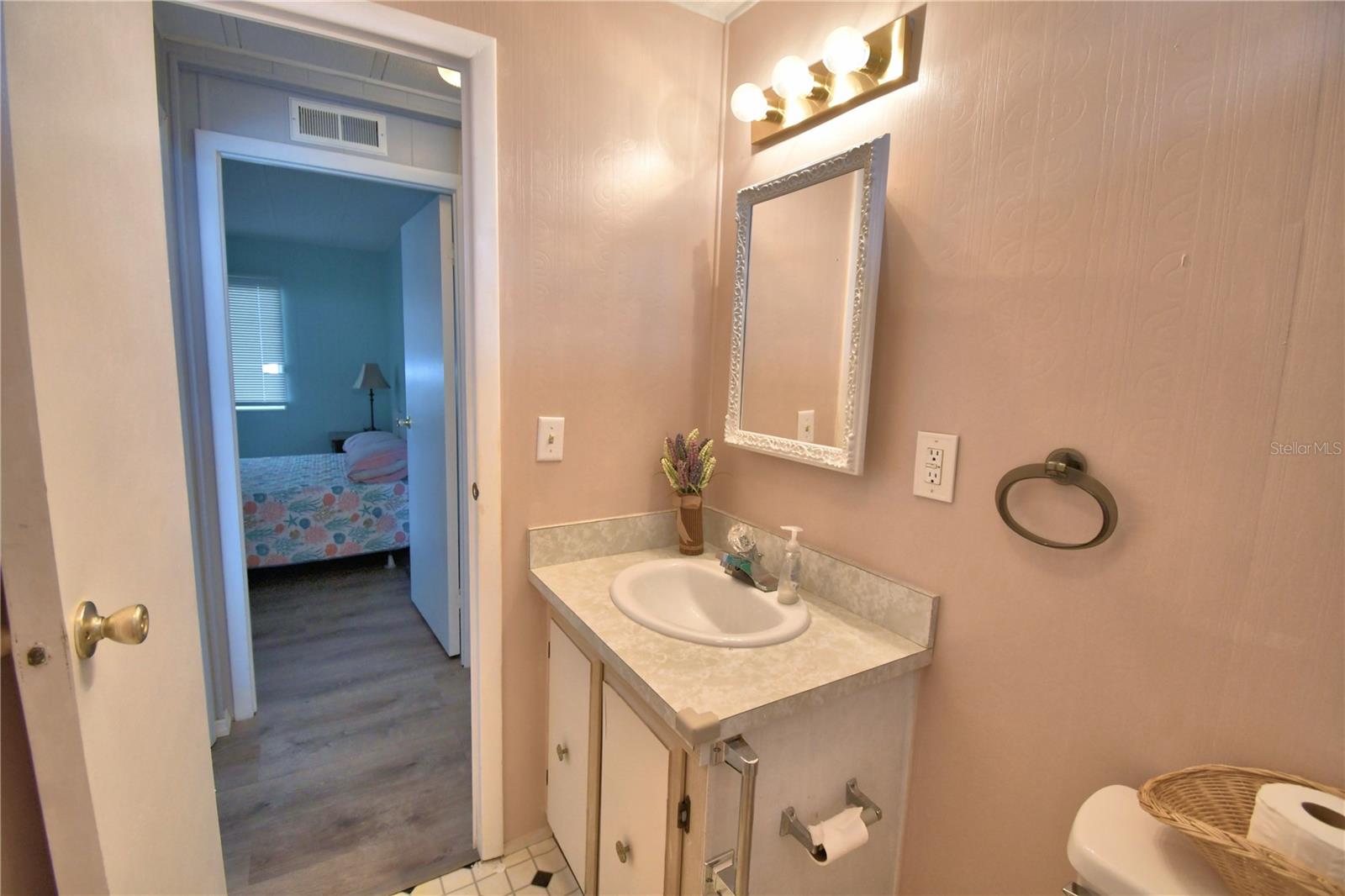 OAKWOOD ESTATES - Residential