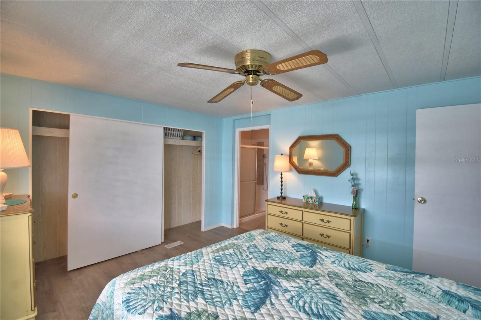 OAKWOOD ESTATES - Residential