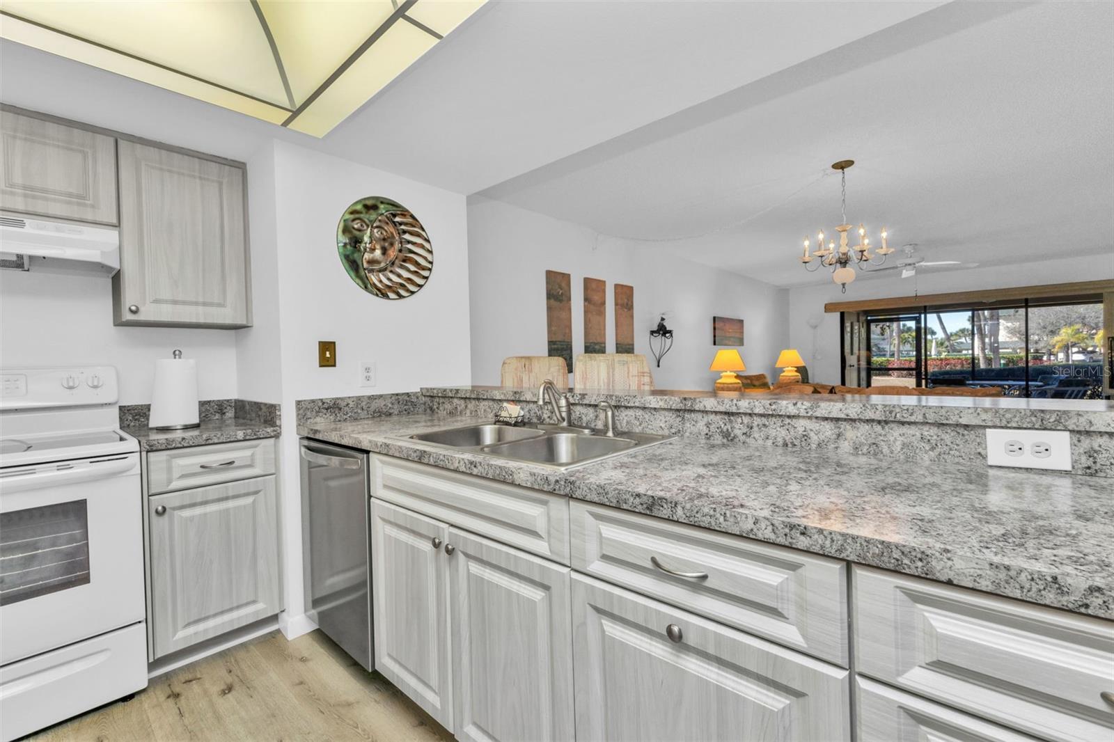 601 SHREVE STREET 66A