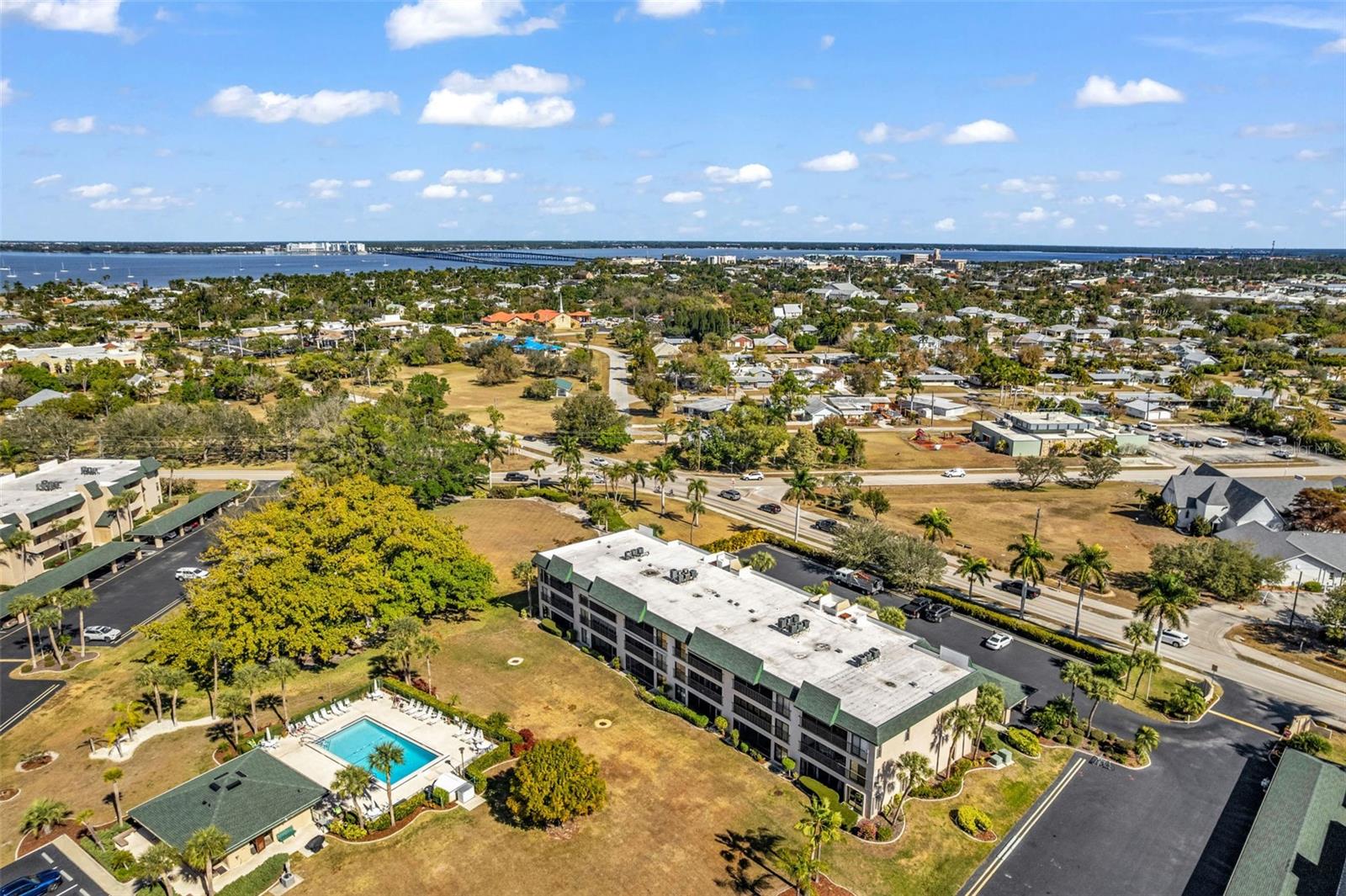 BANYAN POINT PH 03 - Residential