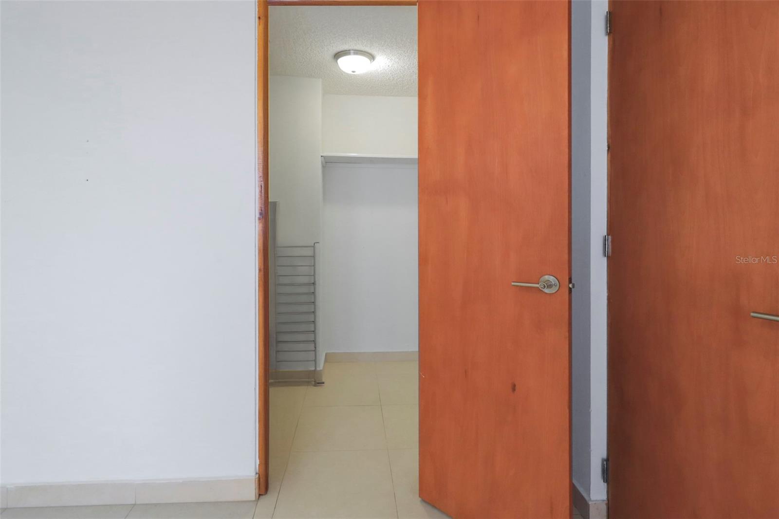 TORRE DE LA REINA - Residential Lease