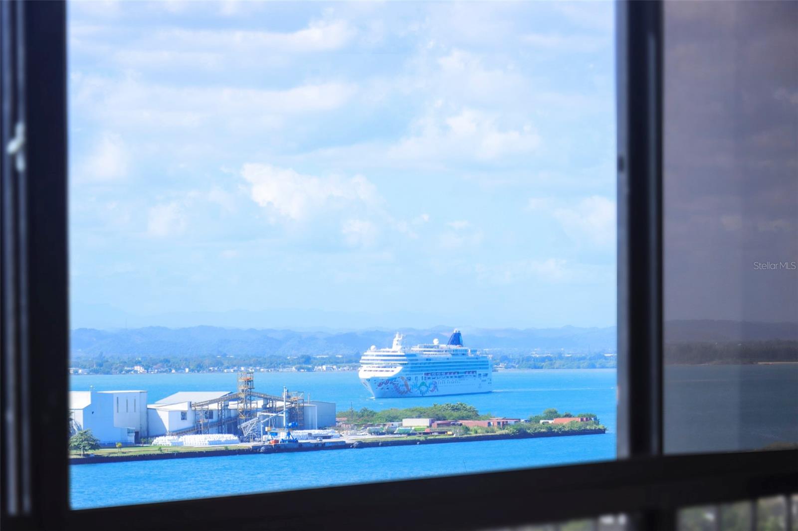 TORRE DE LA REINA - Residential Lease