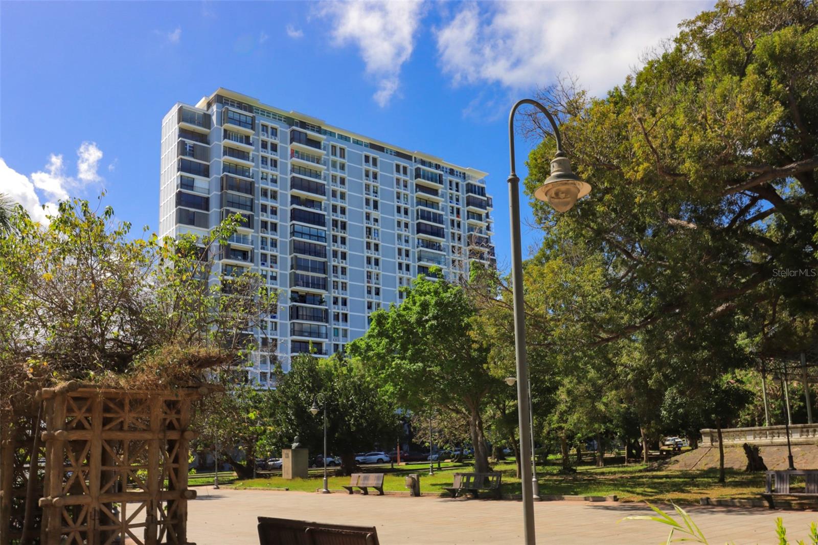 TORRE DE LA REINA - Residential Lease