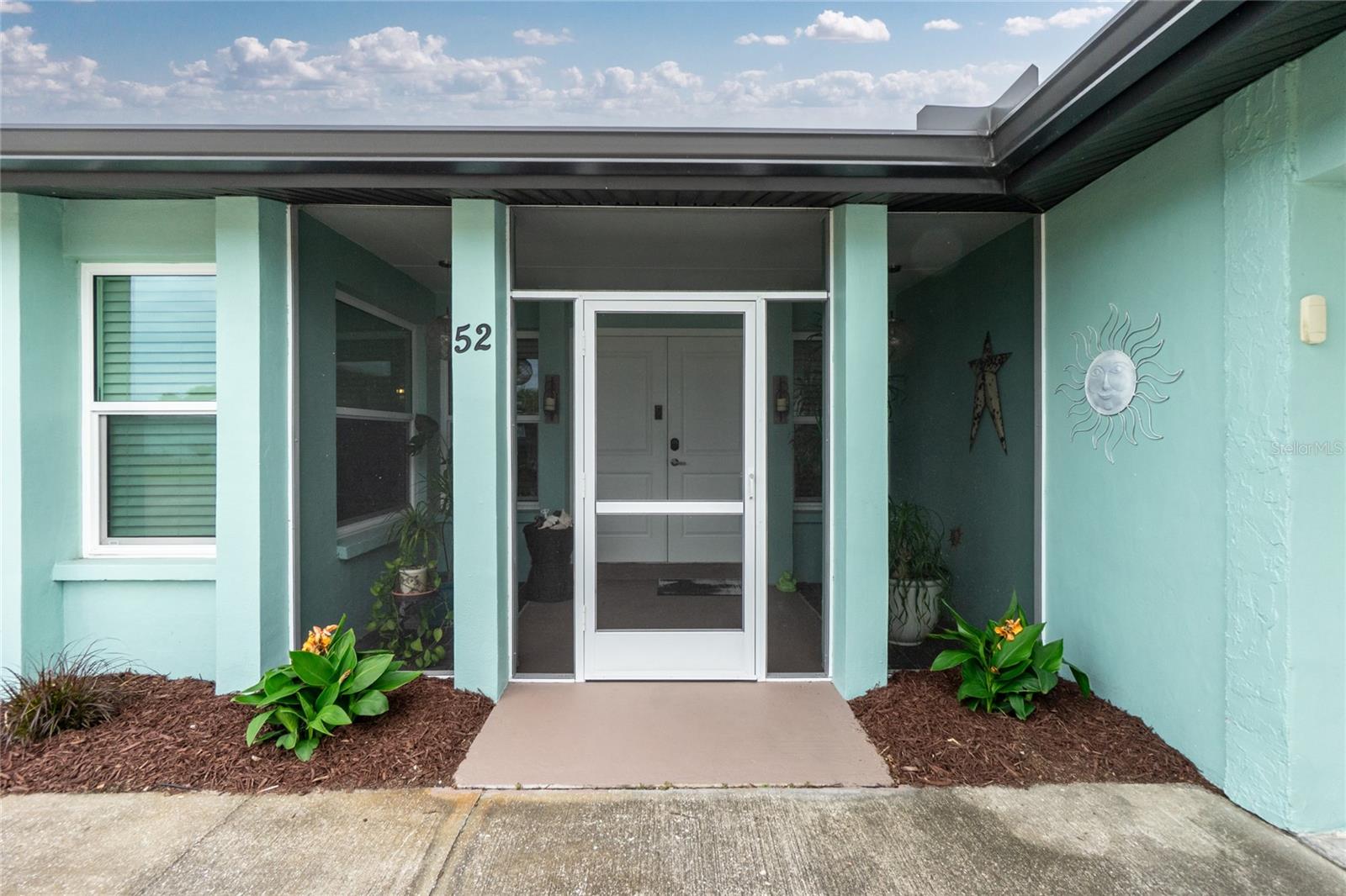 52 GOLFVIEW TERRACE