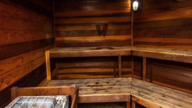 COVE CAY VILLAGE - Residential