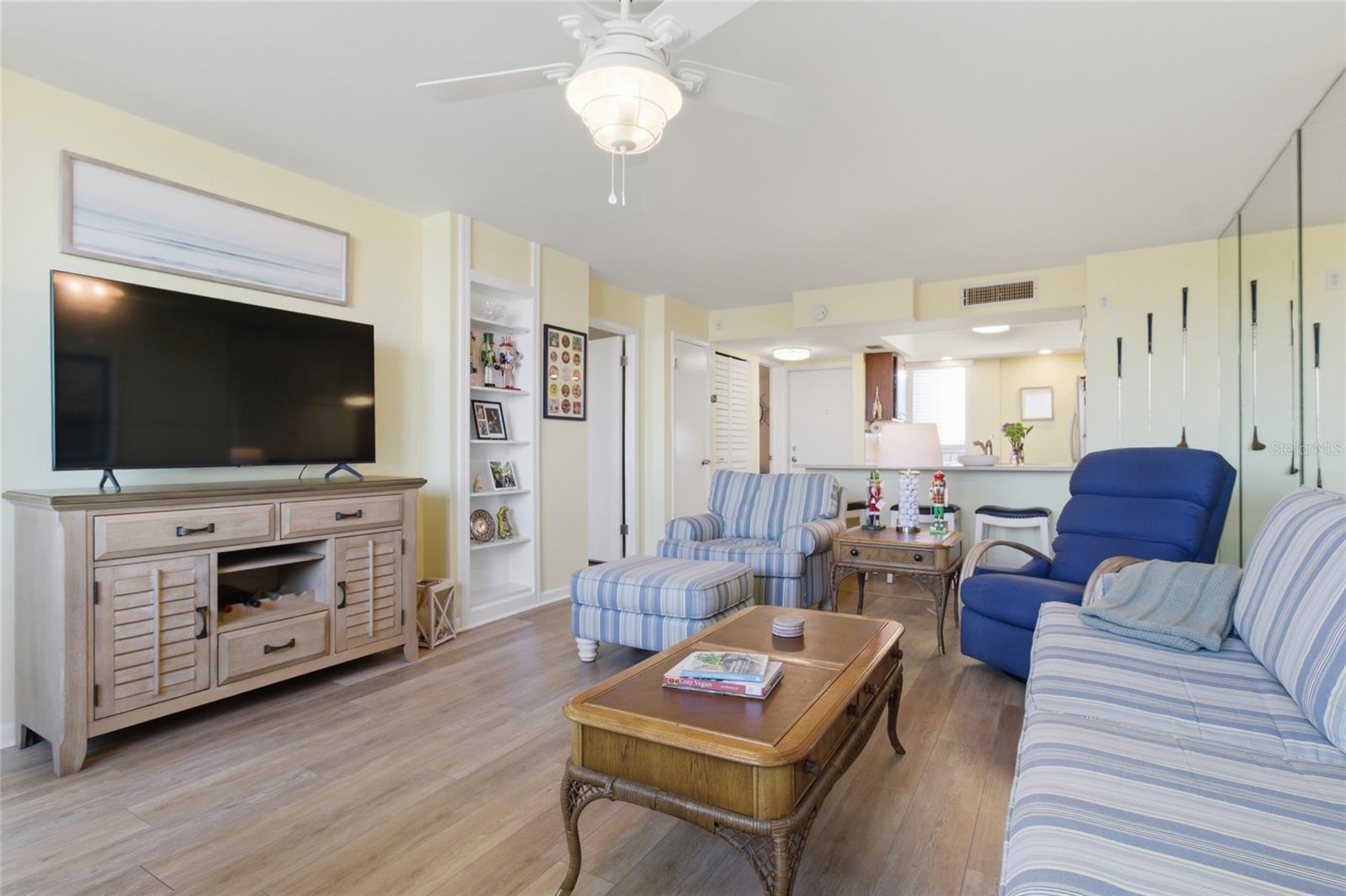 COVE CAY VILLAGE - Residential